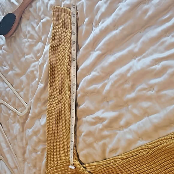 Jenni Kayne Cotton Cabin Sweater in Mustard Color Small EEUC PRICE IS FIRM - Picture 6 of 17